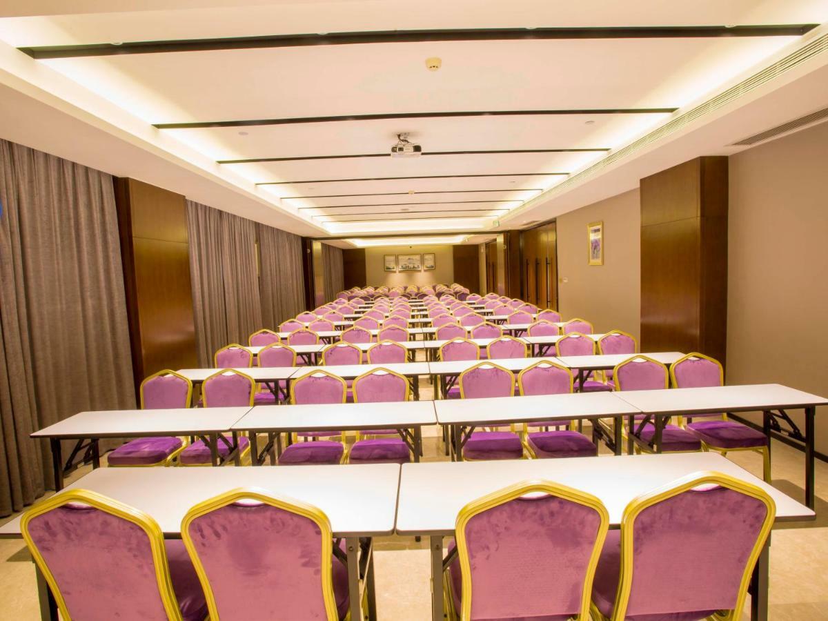Borrman Hotel Nanning Railway Station Branch 외부 사진